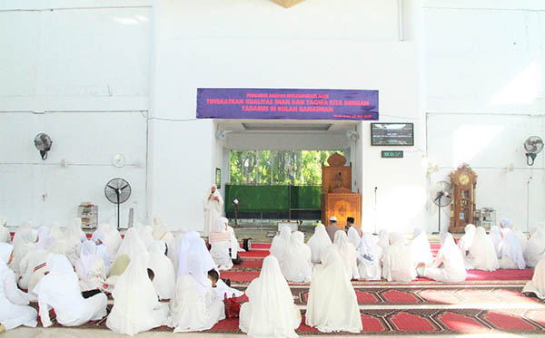 Tadarusan Al Quran bersama Bhayangkari PD Aceh 2019 b