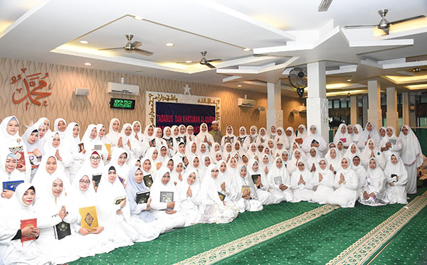 Tadarusan Dan Khataman Al-Qur'an PD Kalimantan Selatan 2019 e
