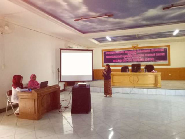 Pada Tanggal 10 September 2016, bertempat di Gedung Serbaguna Mapolres Tanjab Barat Dalam rangka memperingati HKGB ke 64 tahun 2016, Pengurus Bhayangkari Cabang Tanjab Barat menggelar sosialisasi penyuluhan Kanker Servik bagi wanita, yang dihadiri oleh anggota bhayangkari Polres Tanjab Barat 