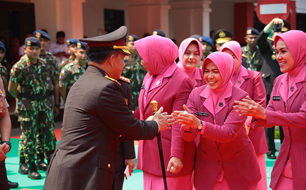 Wisuda Purnawira Pejabat Tinggi Polri e